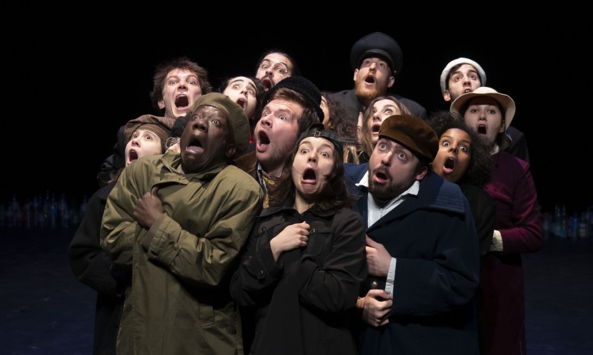 EXTRA MOENIA - mise en scène Emma Dante avec l'Ensemble 26 © Olivier Quéro